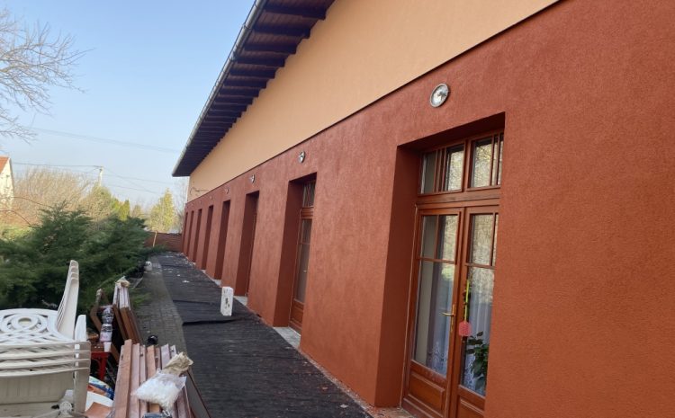 Nemesvakolattal való színezés, kőburkolat felrakás